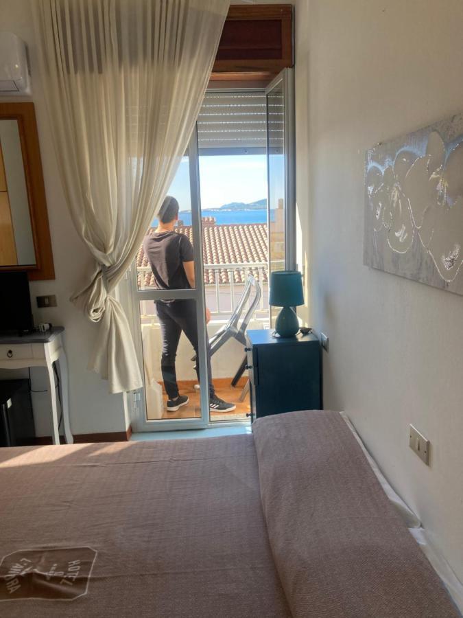 Hotel L'Ancora La Caletta Dış mekan fotoğraf